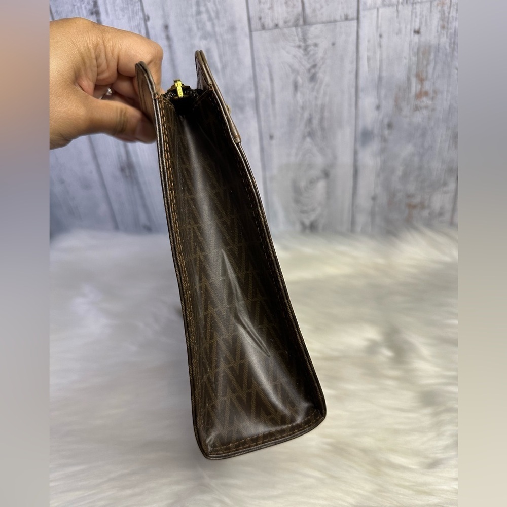 VALENTINO mario patent leather clutch bag - Picture 5 of 17